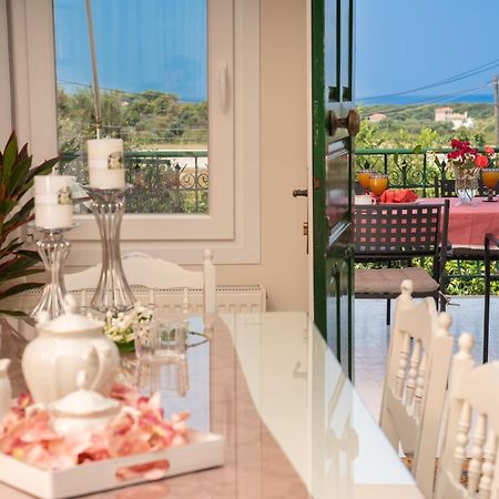 Ariadni Sea View Apartment Μηνιά Εξωτερικό φωτογραφία