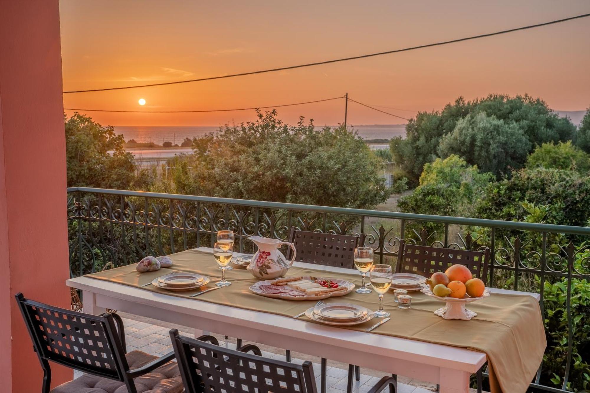 Ariadni Sea View Apartment Μηνιά Εξωτερικό φωτογραφία