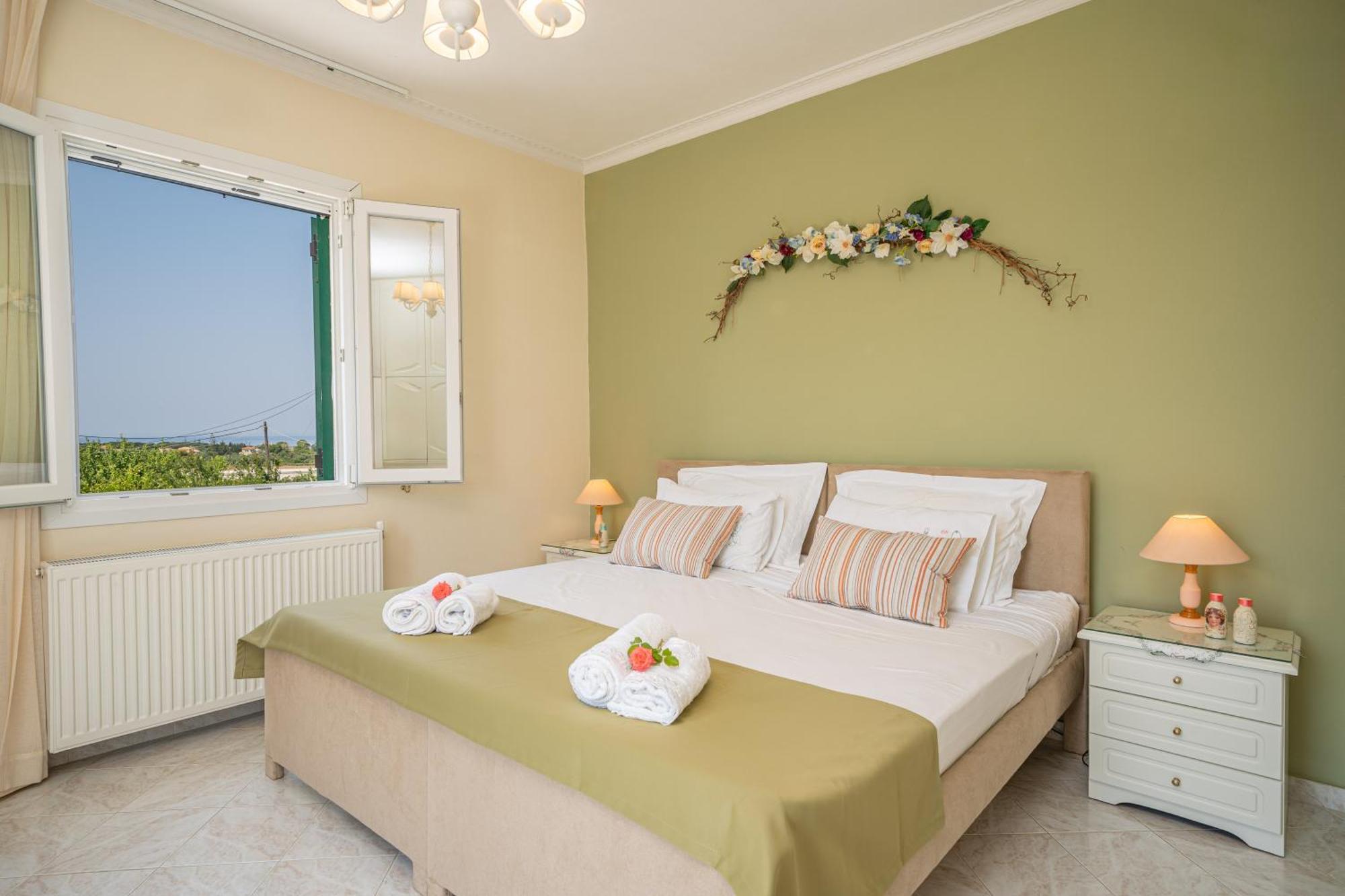 Ariadni Sea View Apartment Μηνιά Εξωτερικό φωτογραφία