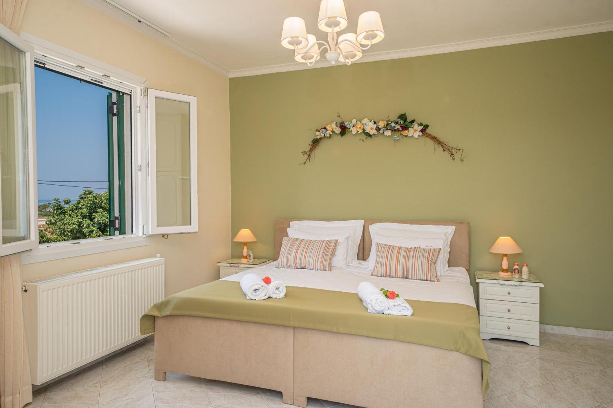 Ariadni Sea View Apartment Μηνιά Εξωτερικό φωτογραφία